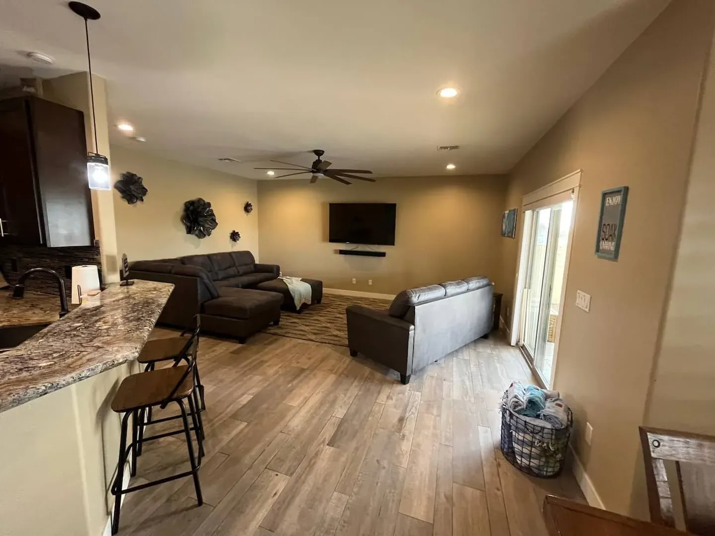 Havasu Hideaway — photograph 6